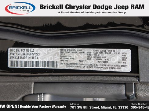 New 2025 Jeep Grand Cherokee L Laredo image 37