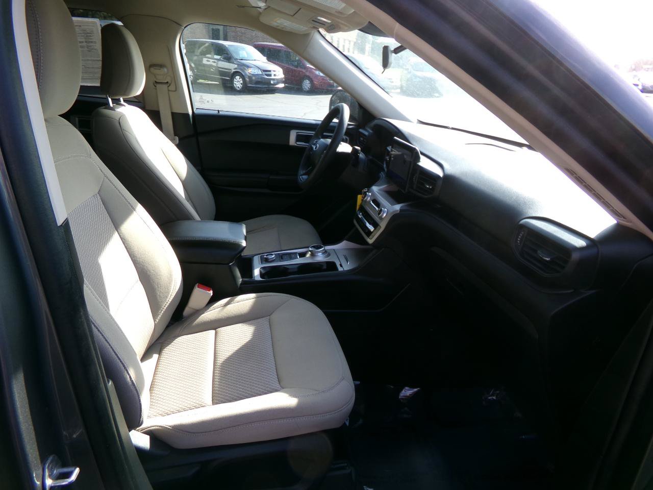 Used 2023 Ford Explorer 4WD image 40