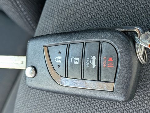 Used 2024 Toyota Corolla LE FWD image 31