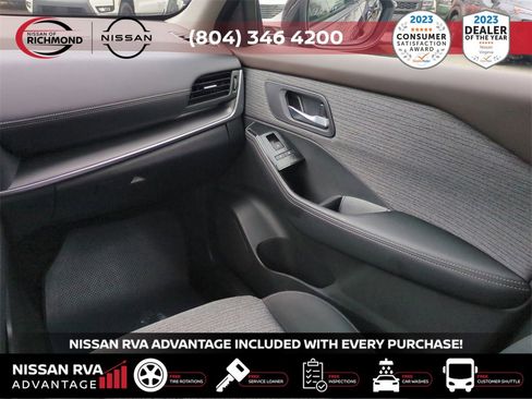 Certified 2023 Nissan Rogue SV image 18