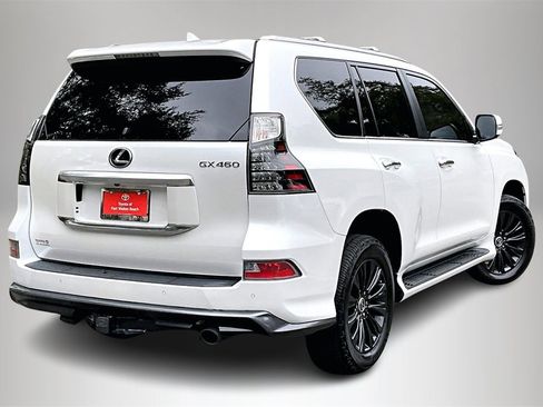 Used 2023 Lexus GX 460 Luxury w/ Sport Design Package image 5