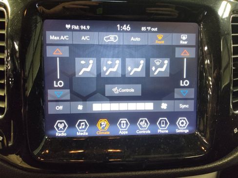 Used 2021 Jeep Compass Limited FWD image 25