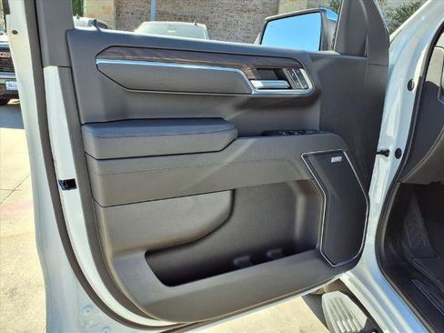 New 2026 GMC Sierra 1500 SLT image 20