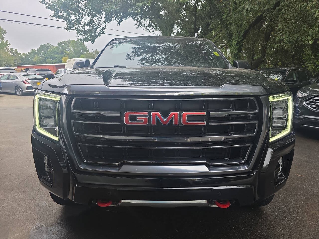 Used 2021 GMC Yukon AT4 AWD/4WD image 3