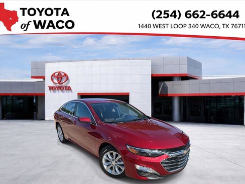 Used 2025 Chevrolet Malibu LT FWD image 1