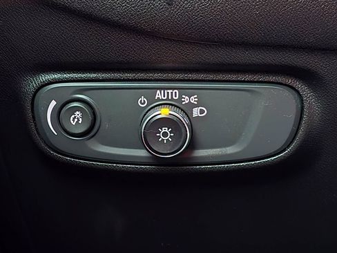 Used 2022 Chevrolet Equinox LT AWD/4WD image 24