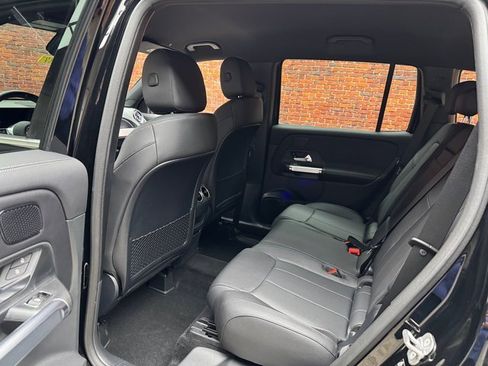 New 2025 Mercedes-Benz GLB 250 4MATIC image 24