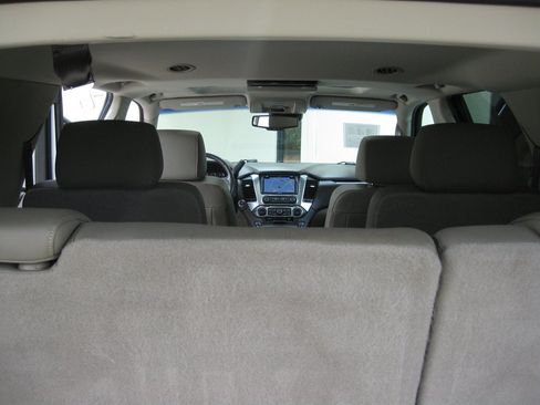 Used 2019 Chevrolet Tahoe Premier RWD image 36