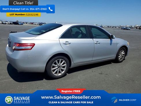 Used 2011 Toyota Camry XLE w/ XLE Extra-Value Pkg #1 FWD image 4