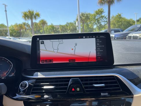 Certified 2023 BMW 530i w/ Premium Package RWD image 24