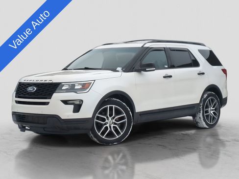 Used 2018 Ford Explorer Sport image 1