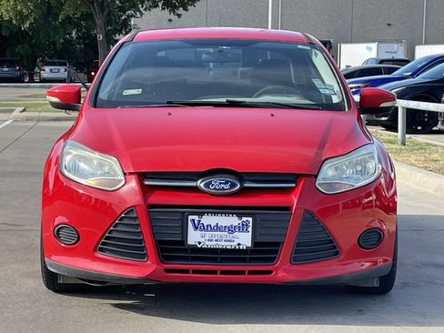 Used 2014 Ford Focus SE FWD image 6