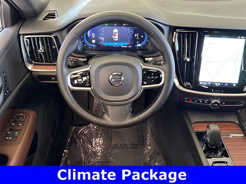 Certified 2025 Volvo V60 B5 Cross Country Plus image 13