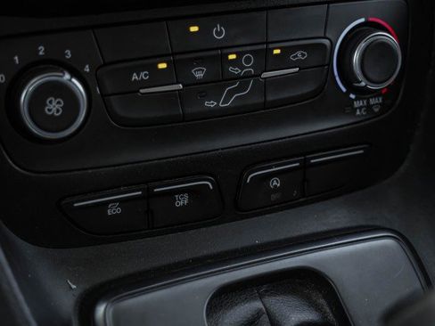 Used 2019 Ford Transit Connect XL image 29