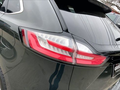 Used 2022 Ford Edge SEL w/ Convenience Package image 27