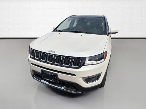 Used 2018 Jeep Compass Limited AWD/4WD image 2