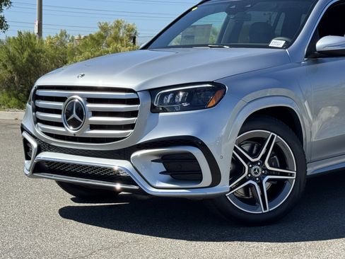 New 2025 Mercedes-Benz GLS 450 4MATIC image 3