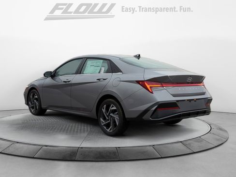 New 2026 Hyundai Elantra Limited image 5