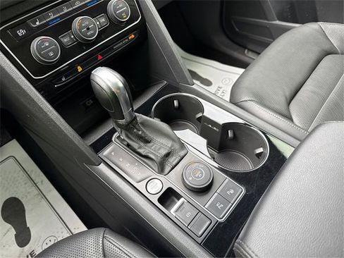 Used 2019 Volkswagen Atlas SEL Premium image 39