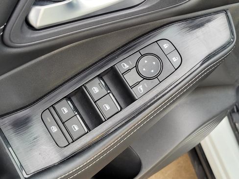 Used 2023 Nissan Rogue SV w/ SV Premium B Package image 26