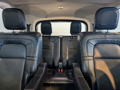 Used 2021 Lincoln Aviator Reserve w/ Elements Package Plus image 27