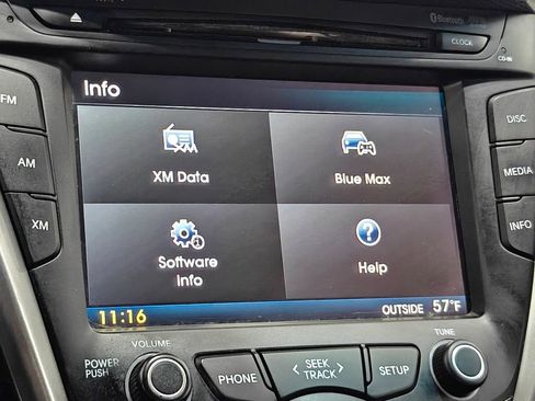 Used 2016 Hyundai Veloster image 8