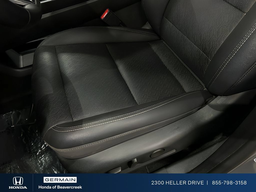 Used 2025 Chevrolet Equinox LT w/ Convenience Package II AWD/4WD image 14