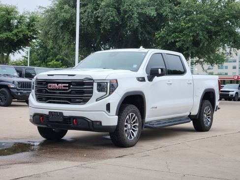 Used 2023 GMC Sierra 1500 AT4 w/ AT4 Premium Package AWD/4WD image 3