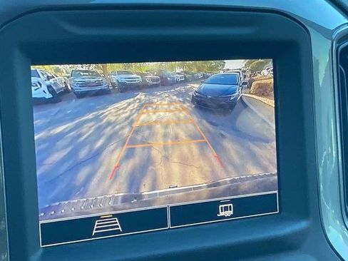 Used 2024 Chevrolet Silverado 2500 Custom w/ Custom Value Package image 10