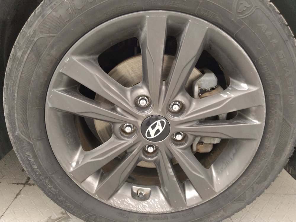 Used 2018 Hyundai Elantra SEL FWD image 31