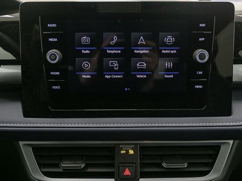 New 2026 Volkswagen Taos SEL AWD/4WD image 19