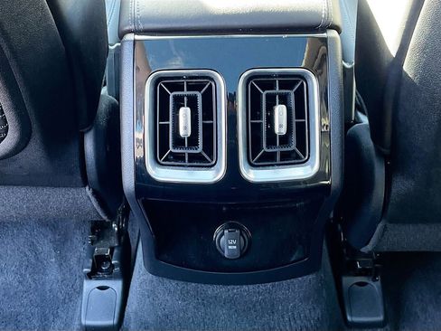 Certified 2025 Kia Sorento SX image 32