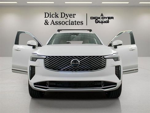 New 2026 Volvo XC60 B5 Plus w/ Protection Package Premier image 12