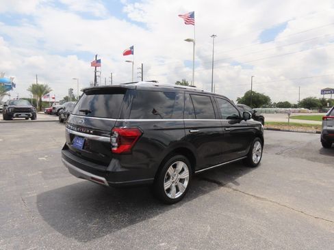 Certified 2023 Ford Expedition Platinum RWD image 9