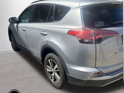 Used 2018 Toyota RAV4 XLE w/ Plus Extra Value Package FWD image 6