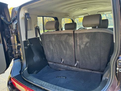 Used 2010 Nissan Cube 1.8 S Krom Edition w/ Interior Designer Pkg FWD image 17