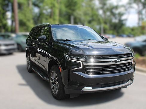 Used 2022 Chevrolet Tahoe LT w/ LT Signature Package RWD image 17