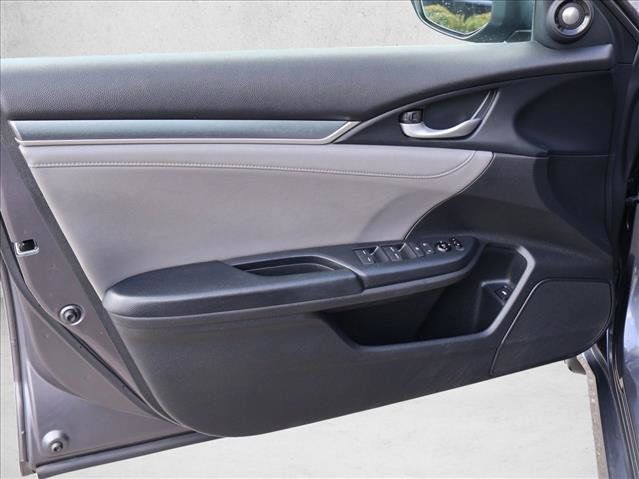Used 2017 Honda Civic Touring image 12