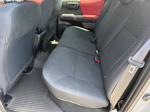 Used 2021 Toyota Tacoma SR5 AWD/4WD image 14