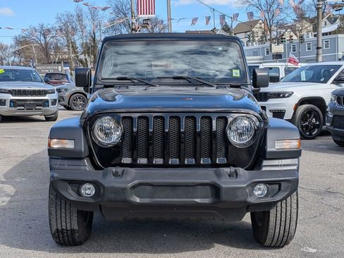 Used 2018 Jeep Wrangler Unlimited Sport S image 3