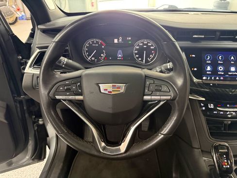 Used 2023 Cadillac XT6 Premium Luxury FWD image 25