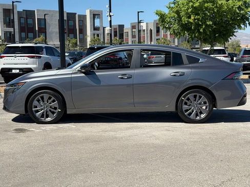 New 2026 Nissan Sentra SL FWD image 2