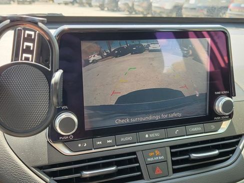 Used 2021 Nissan Altima 2.5 SV image 25