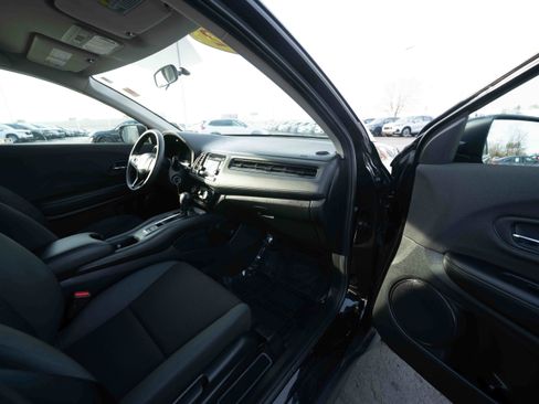 Used 2022 Honda HR-V LX image 26