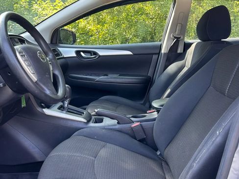 Used 2017 Nissan Sentra S FWD image 4