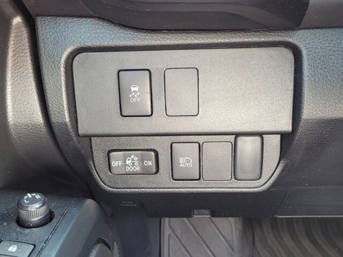 Used 2022 Toyota Tacoma SR image 16