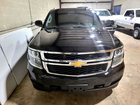 Used 2016 Chevrolet Suburban 3500 LS w/ Driver Alert Package image 6