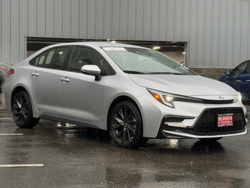 Certified 2025 Toyota Corolla SE image 7