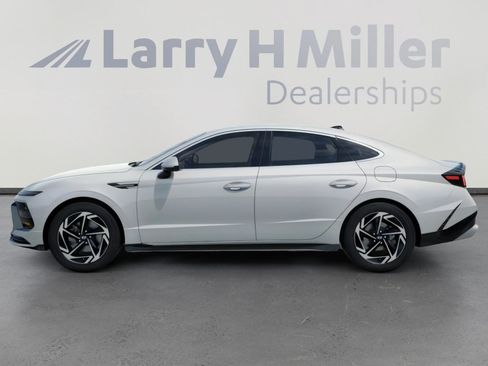New 2026 Hyundai Sonata SEL FWD image 3