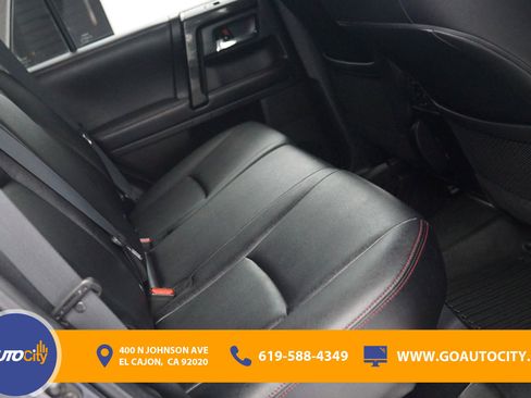 Used 2019 Toyota 4Runner TRD Off-Road Premium AWD/4WD image 13